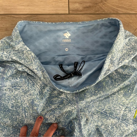 NWT Rabbit Summit Chasers 4” Endless Sky Fern Short - Small - Picture 6 of 10